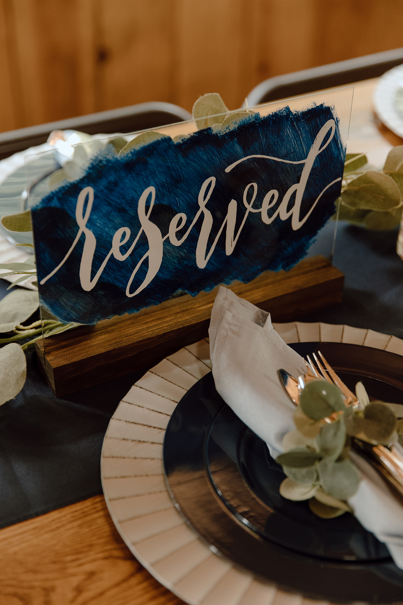 Planning your wedding guest list in Winchester, KY? Discover tips on crafting the perfect guest list and get insights from a Winchester KY photographer on making your special day unforgettable.