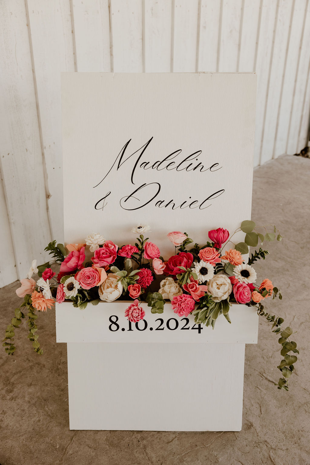 Wedding Photography at MeadowView Weddings & Events | Capturing Stunning Wedding Moments with Hot Pink, Bright Orange, and Black Accents at MeadowView Weddings & Events in Morehead, KY | Winchester KY Photographer & Kentucky Wedding Photographer