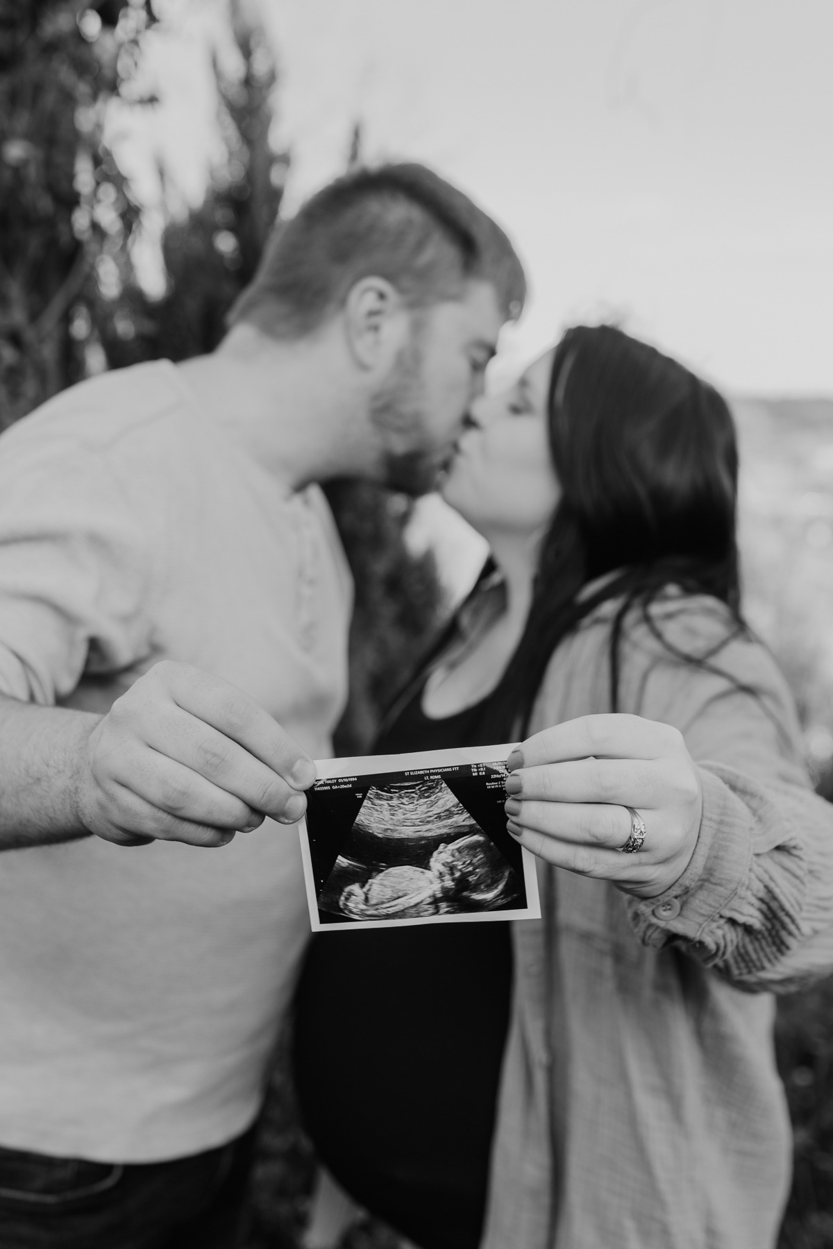 kentucky fall golden hour maternity session buffalo trace frankfort ky 28